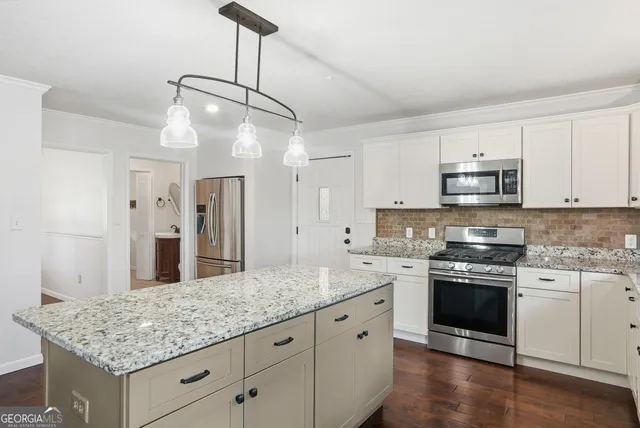 $349,900 | 141 Nelson Avenue, Lyons, GA 30436