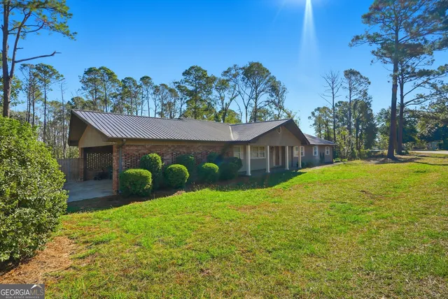 $349,900 | 141 Nelson Avenue, Lyons, GA 30436