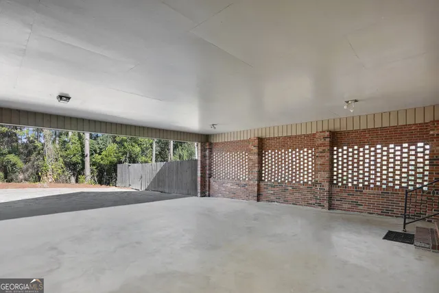 $349,900 | 141 Nelson Avenue, Lyons, GA 30436