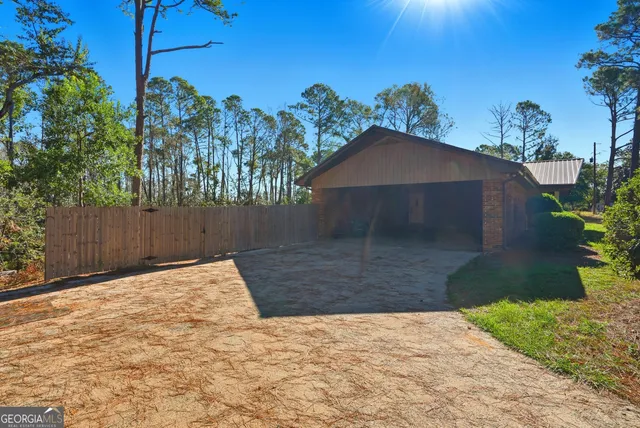 $349,900 | 141 Nelson Avenue, Lyons, GA 30436