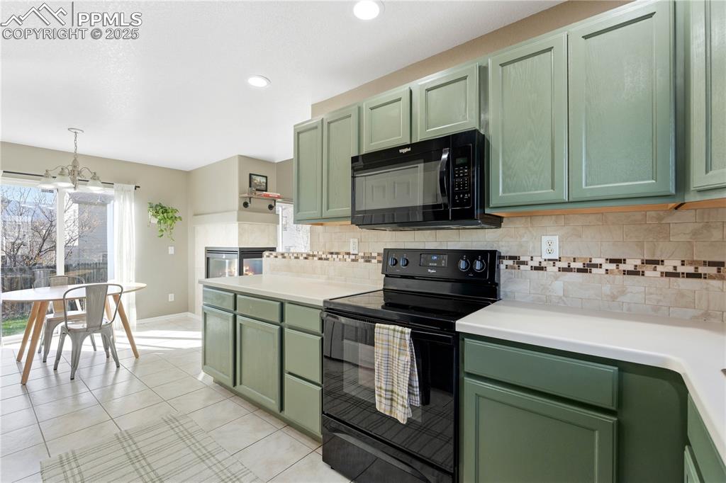 14320 Woodrock Path Colorado Springs, CO 80921 - Photo 9 of 38