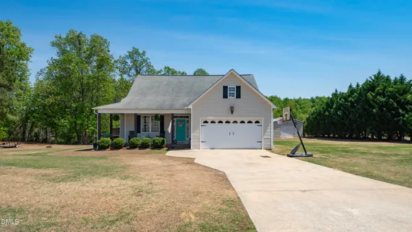 $389,900 | 8738 Buckhorn Way, Kenly, NC 27542