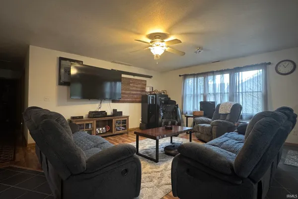 $214,900 | 7915 South Cameron Drive, Hamilton, IN 46742