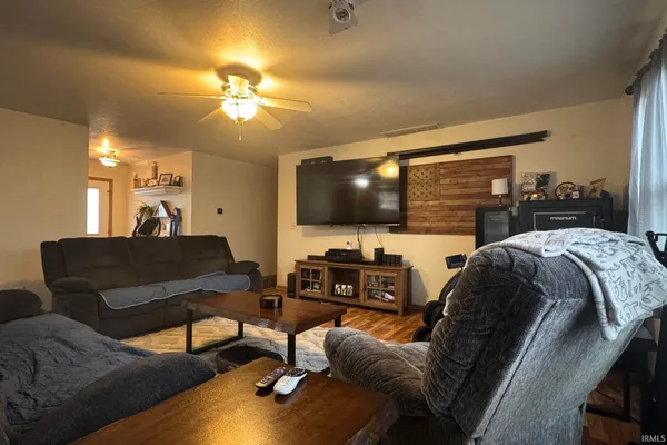 $214,900 | 7915 South Cameron Drive, Hamilton, IN 46742