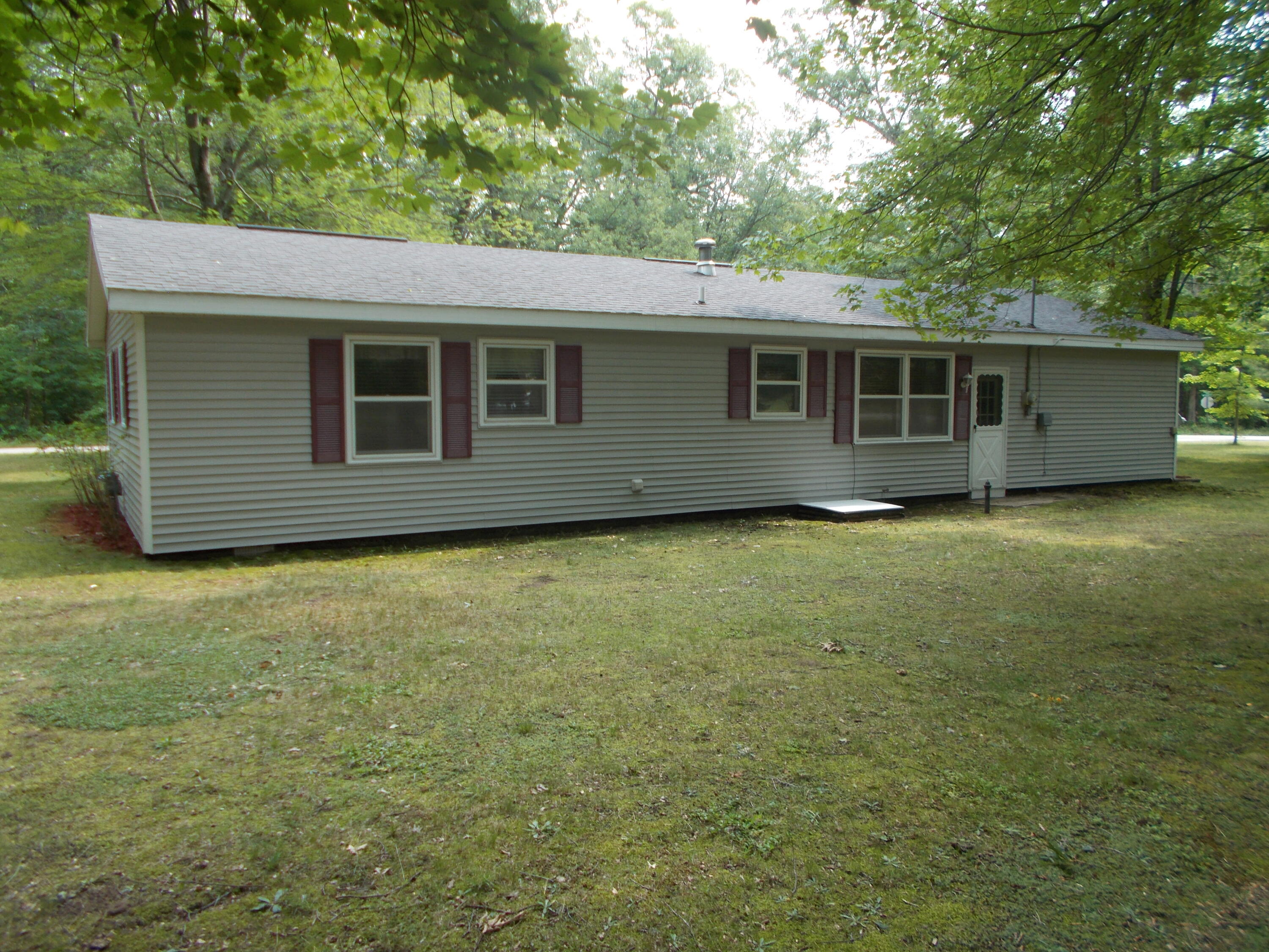 7026 Wever Road Fountain, MI 49410 - Photo 3 of 8 DSCN1221