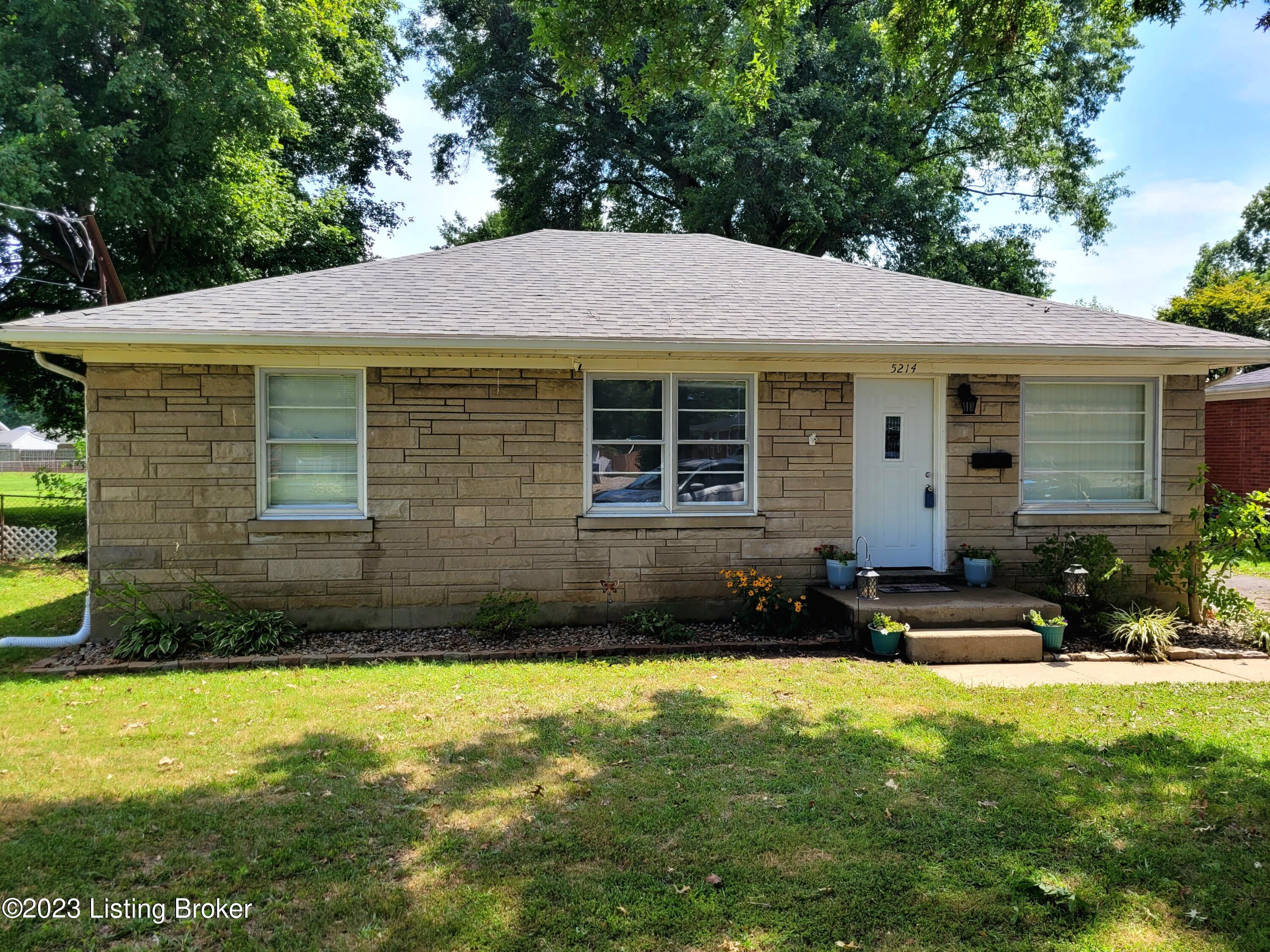 5214 Maryman Road Louisville, KY 40258 - Photo 2 of 18 5214 Front