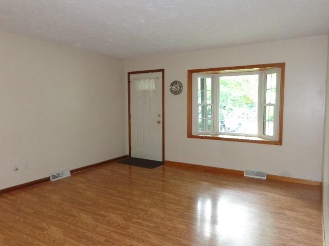 8243 Railroad Road Indianapolis, IN 46217 - Photo 8 of 23 Gallery Image 8