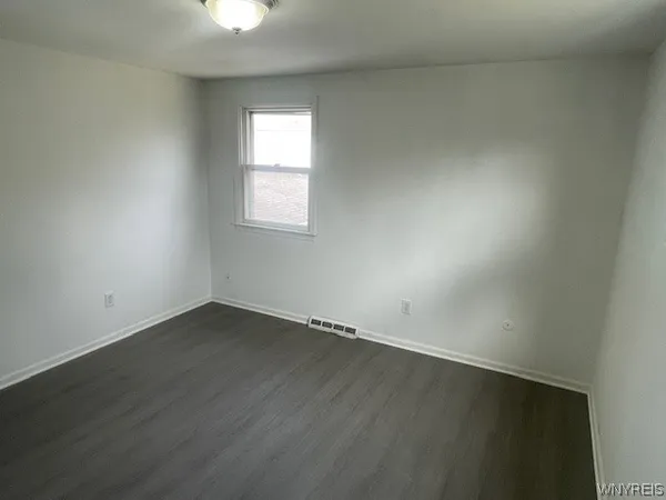 $1,350 | 341 Sundridge Drive, Amherst, NY 14228