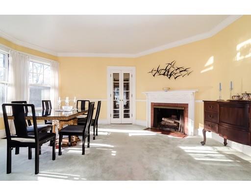 42 Cliff Road Wellesley, MA 02481 - Photo 5 of 20