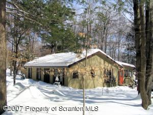133 Timber Ridge Circle Greentown, PA 18426 - Photo 5 of 11 Gallery Image 5