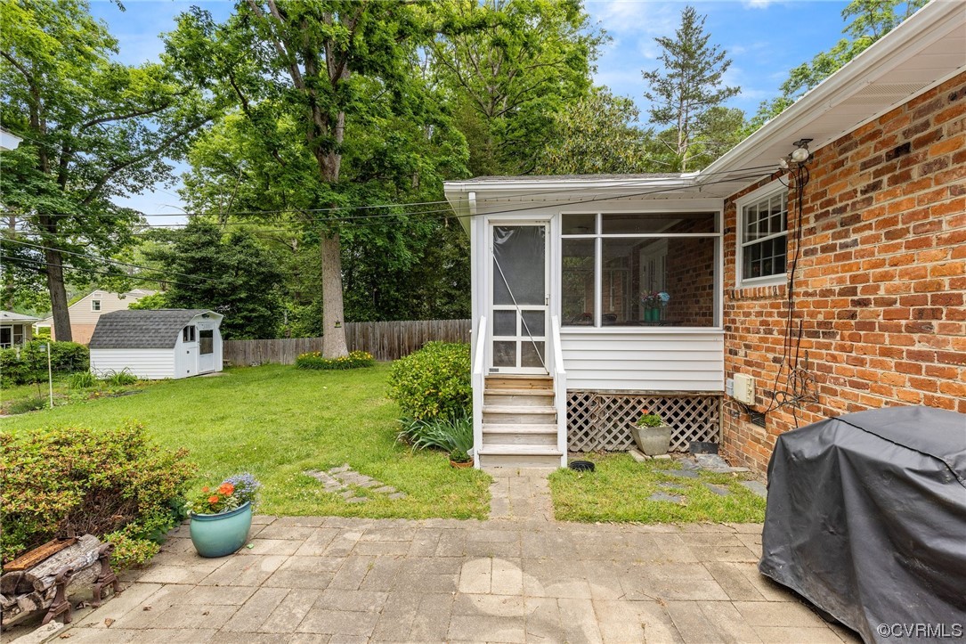 9505 Newhall Road Henrico, VA 23229 - Photo 31 of 33 a front view of a house with a yard