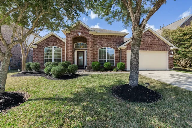 $2,950 | 2706 Night Song Drive, Pearland, TX 77584