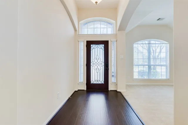 $2,950 | 2706 Night Song Drive, Pearland, TX 77584