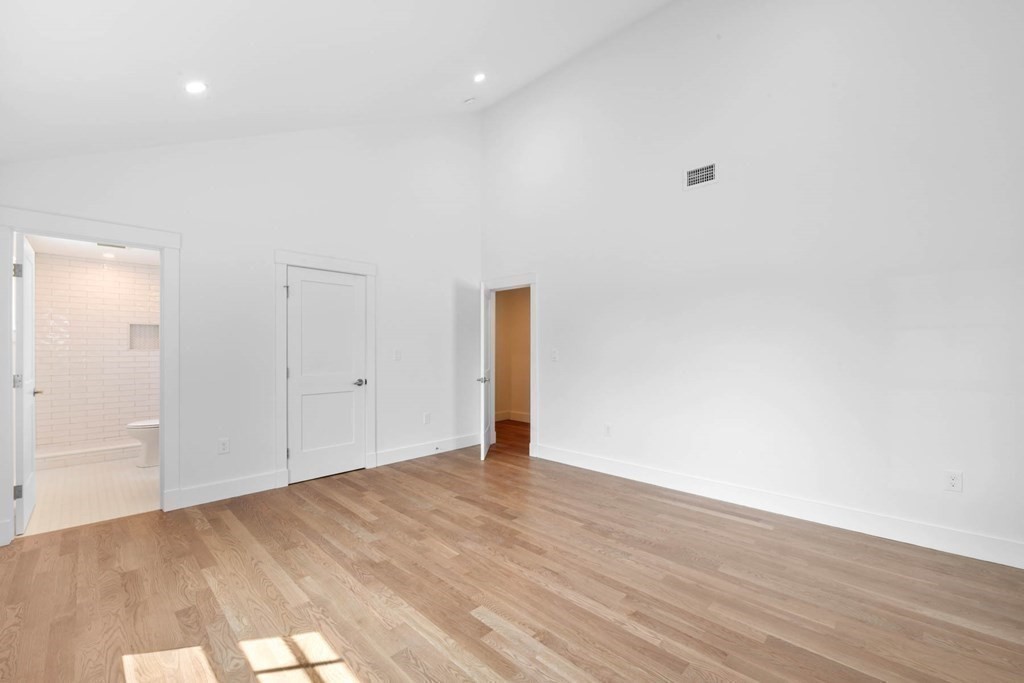 47 Glendale Road Marblehead, MA 01945 - Photo 24 of 33 a view of an empty room