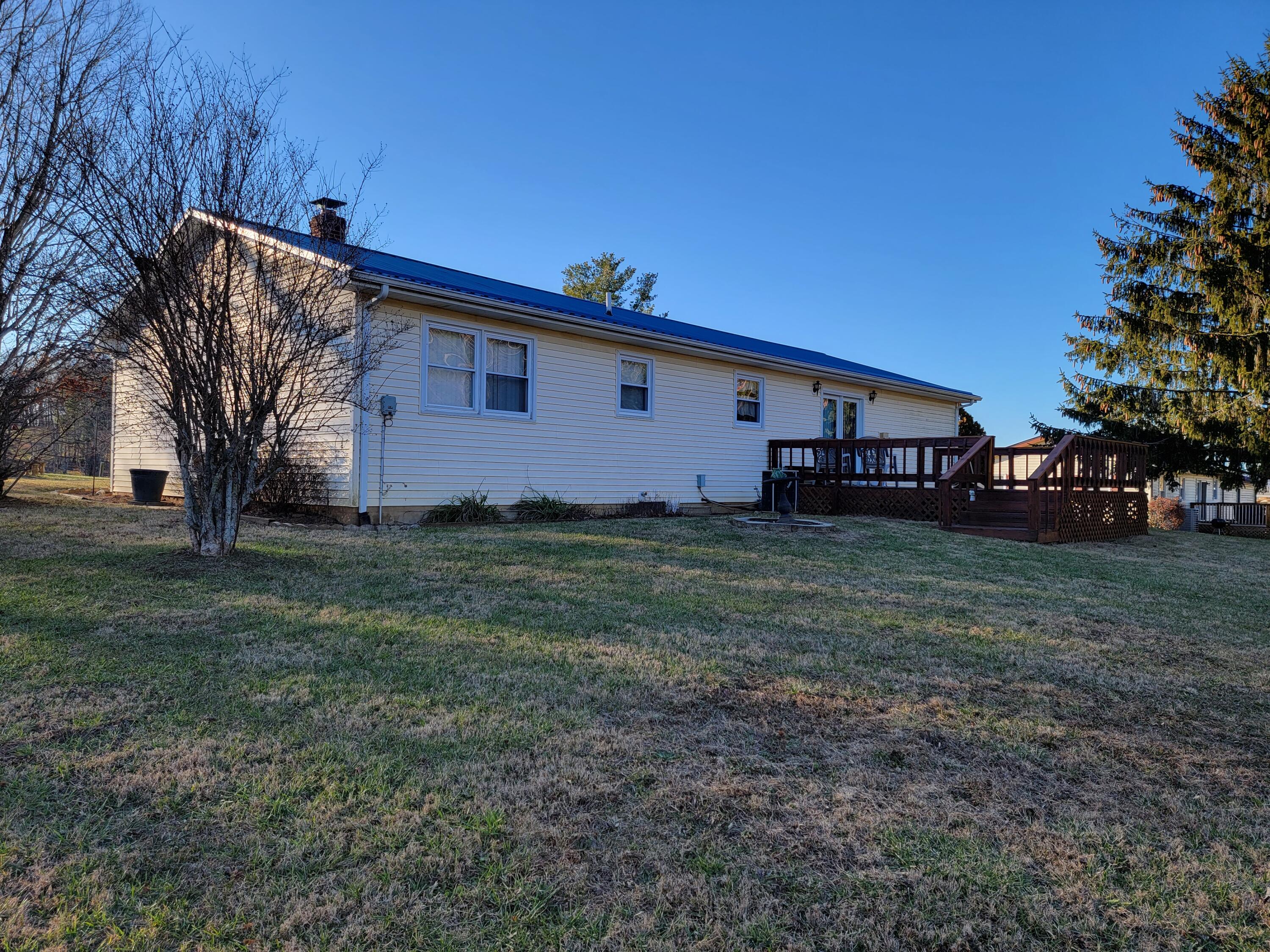 749 Long Level Road Southwest Floyd, VA 24091 - Photo 5 of 19 20221219_152708
