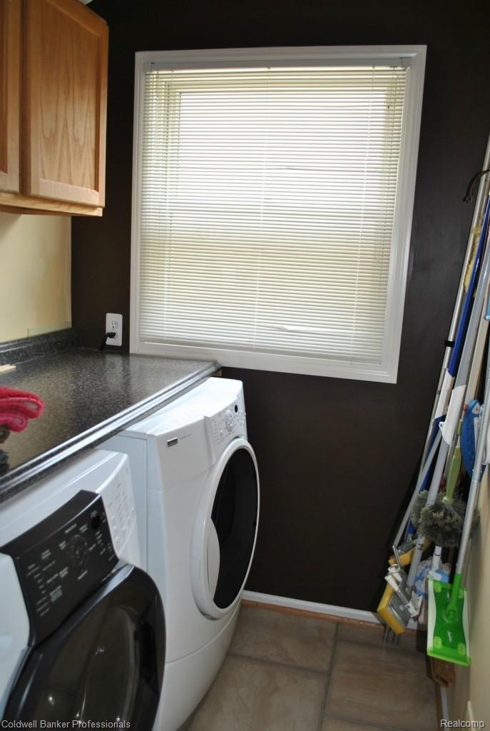 46400 Hanford Road Canton, MI 48187 - Photo 19 of 27 1ST FL LAUNDRY.jpg