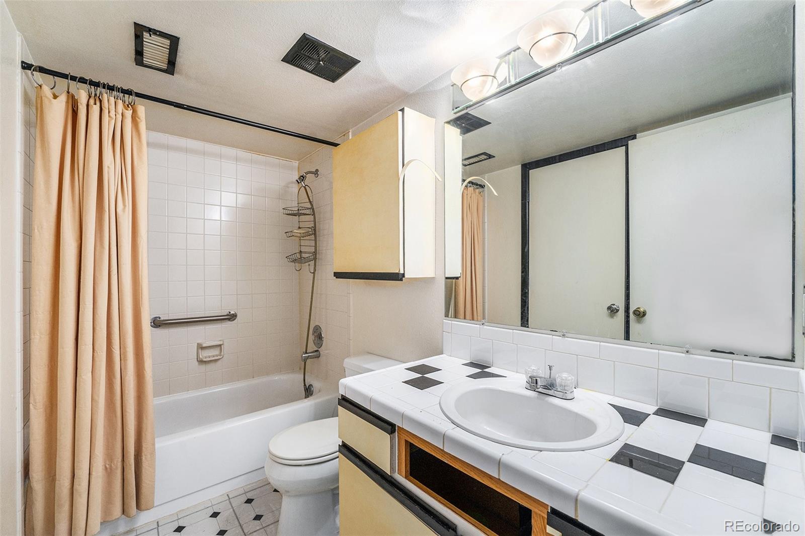 1226 South Monaco Parkway, Unit 103 Denver, CO 80224 - Photo 15 of 24