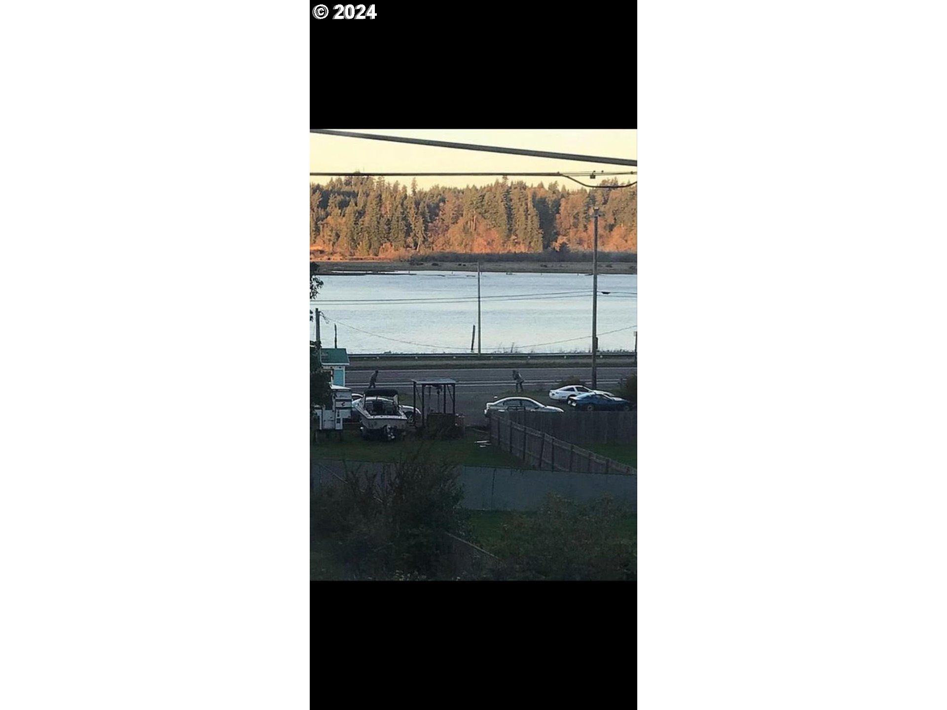 435 Front Street Gardiner, OR 97441 - Photo 2 of 46 Gallery Image 2