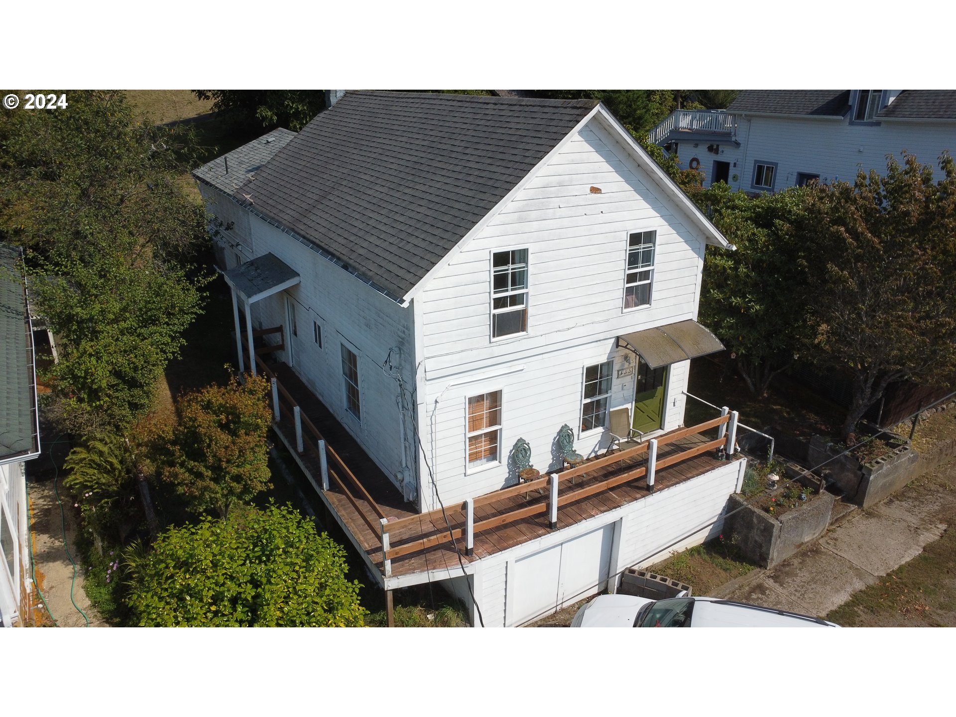 435 Front Street Gardiner, OR 97441 - Photo 32 of 46 Gallery Image 32