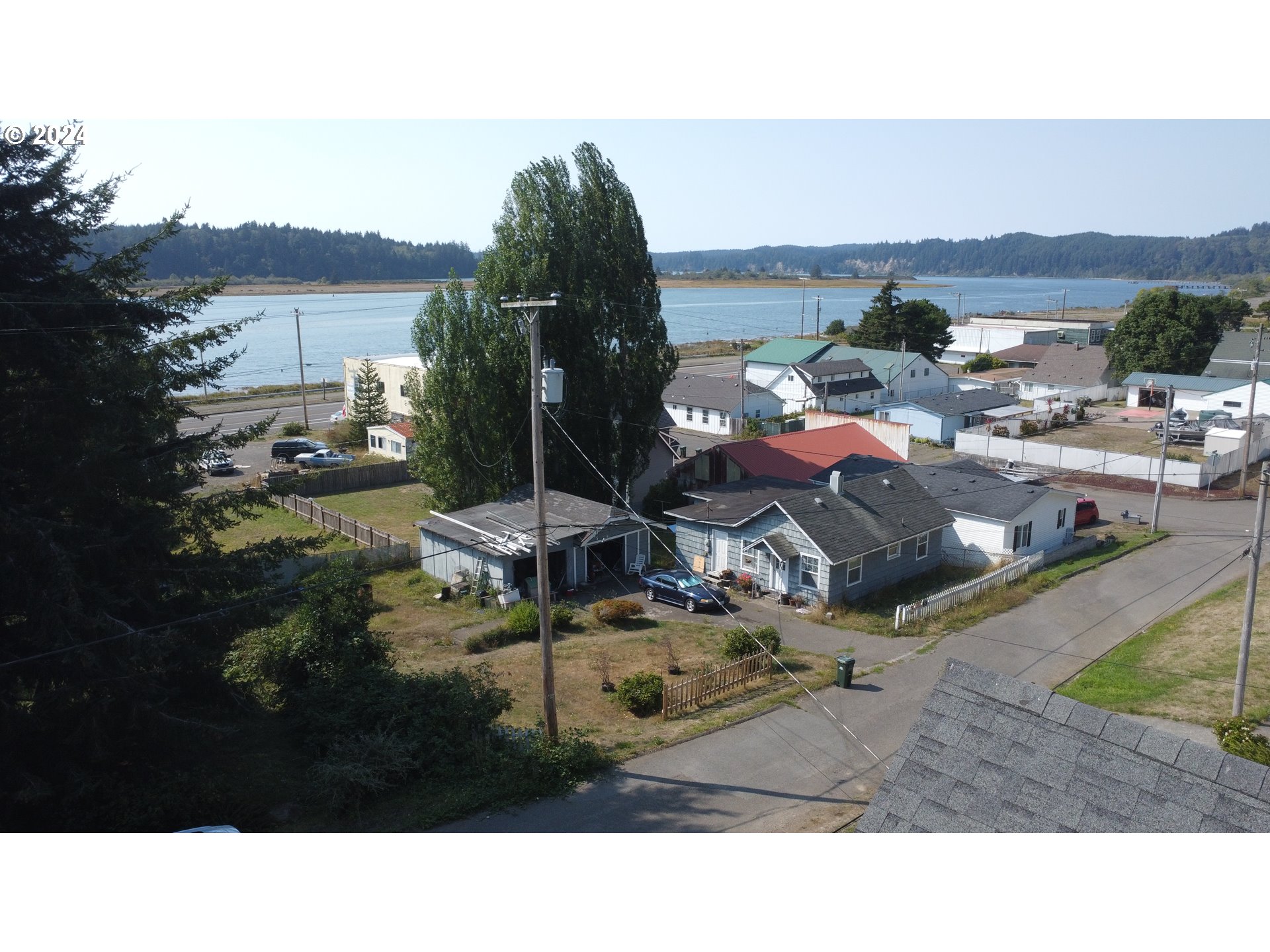 435 Front Street Gardiner, OR 97441 - Photo 33 of 46 Gallery Image 33