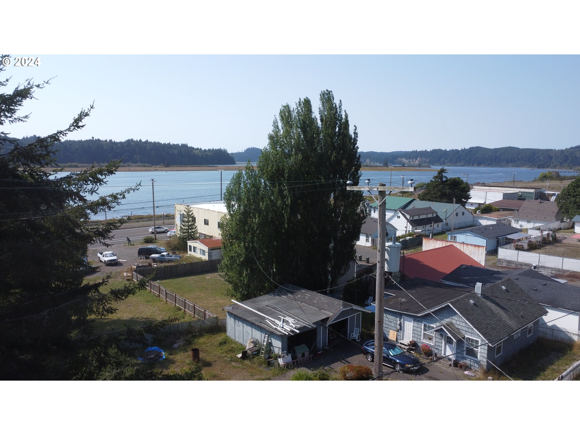 435 Front Street Gardiner, OR 97441 - Photo 35 of 46 Gallery Image 35