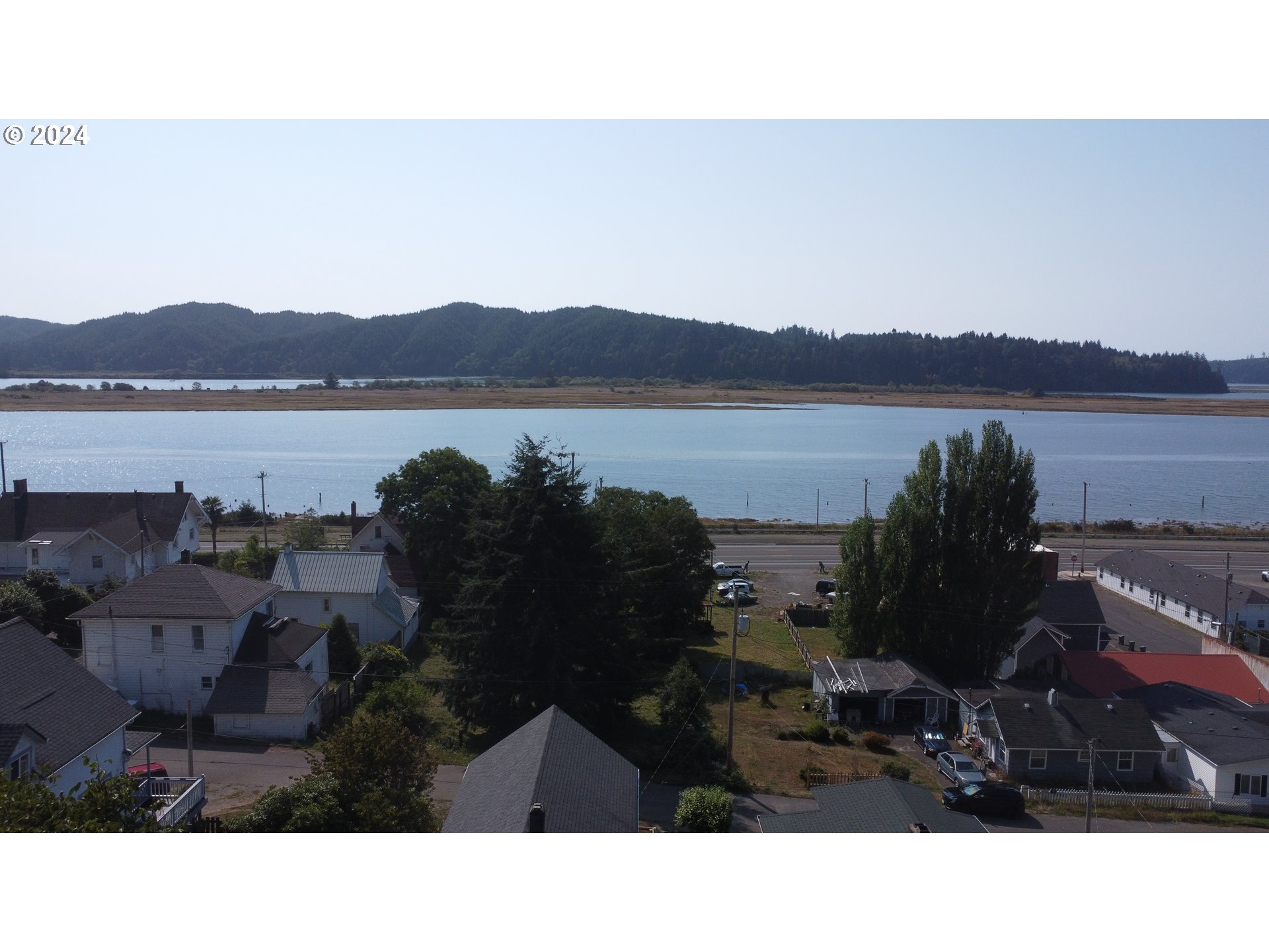 435 Front Street Gardiner, OR 97441 - Photo 39 of 46 Gallery Image 39