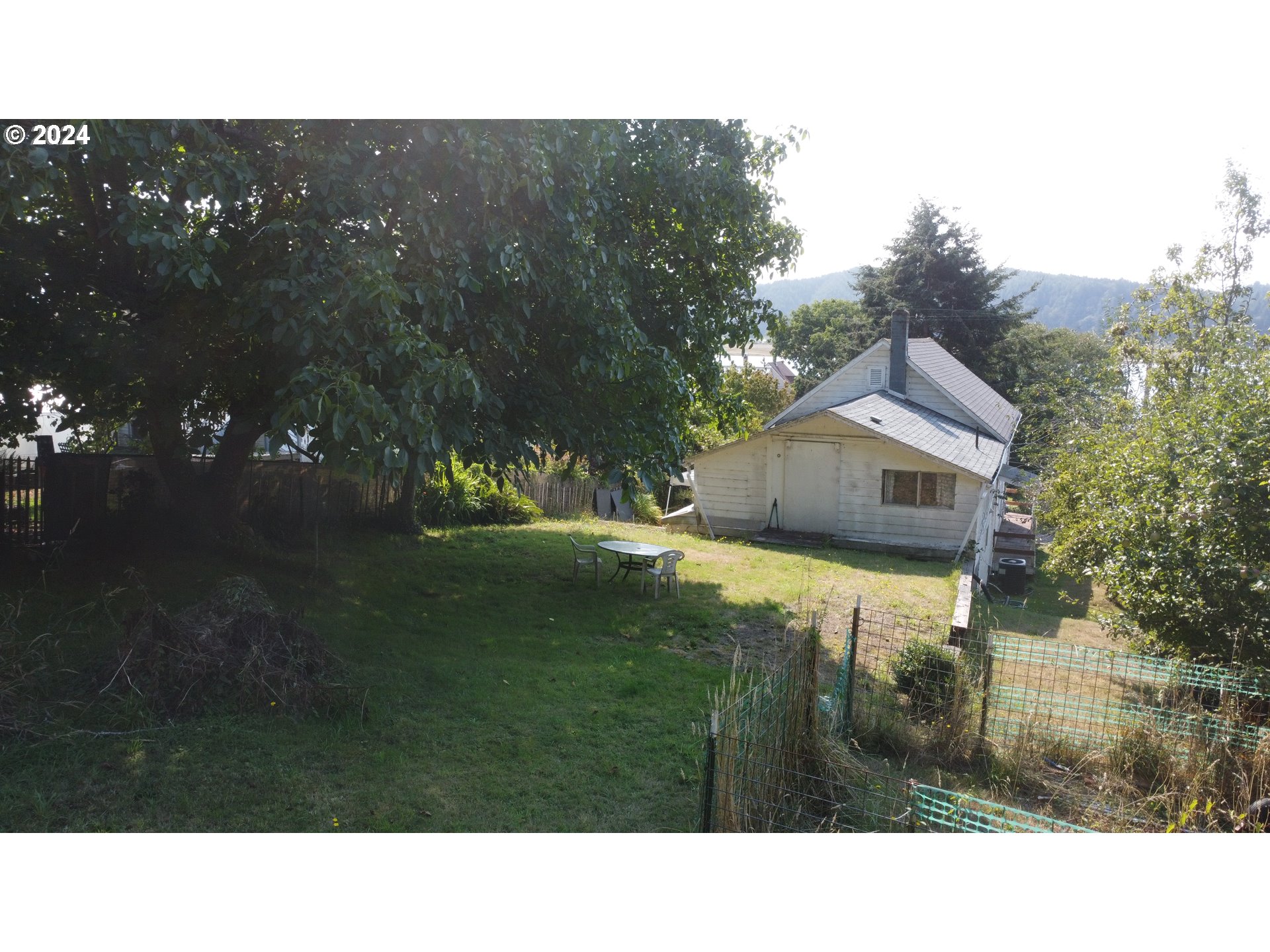 435 Front Street Gardiner, OR 97441 - Photo 43 of 46 Gallery Image 43