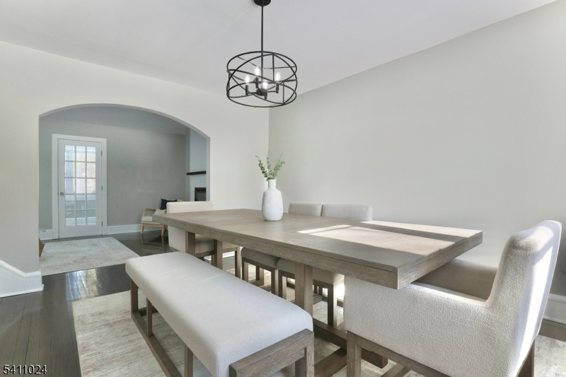 401 Burroughs Terrace Union, NJ 07083 - Photo 17 of 33