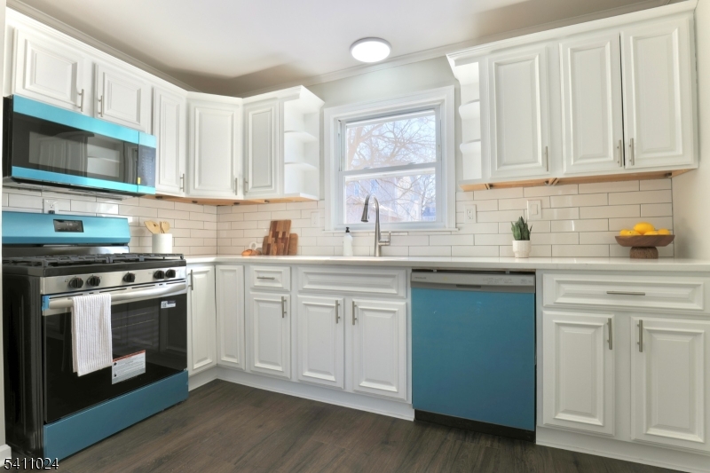 401 Burroughs Terrace Union, NJ 07083 - Photo 20 of 33