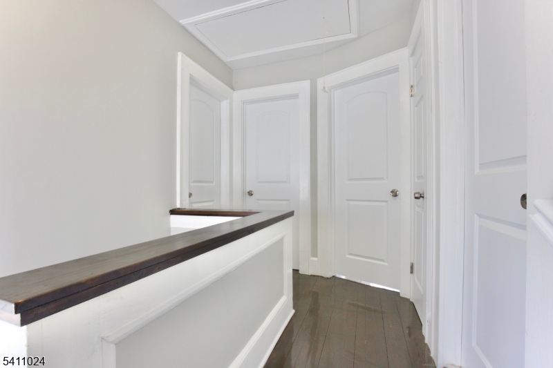 401 Burroughs Terrace Union, NJ 07083 - Photo 22 of 33