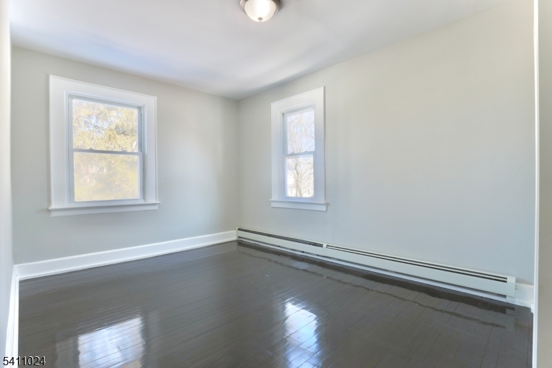 401 Burroughs Terrace Union, NJ 07083 - Photo 22 of 36 an empty room with windows