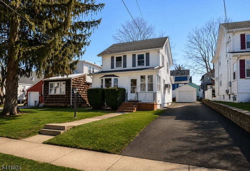 401 Burroughs Terrace Union, NJ 07083 - Photo 35 of 36 a view of a yard in front of a house