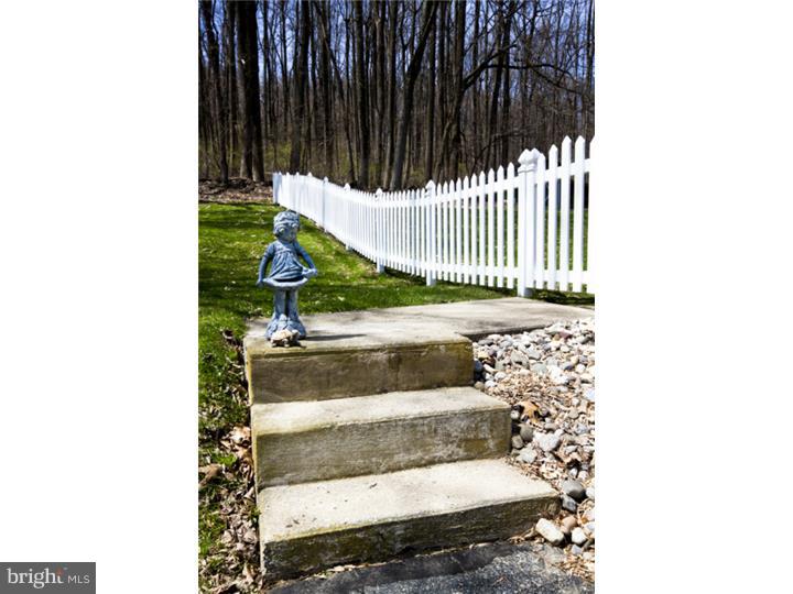 148 Hospital Road Wernersville, PA 19565 - Photo 3 of 24 Gallery Image 3
