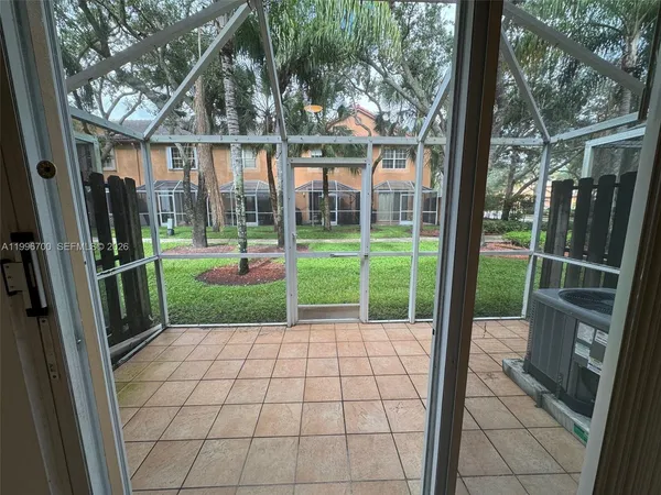 $2,950 | 1503 Veracruz Lane, Unit 514, Weston, FL 33327
