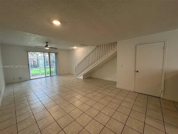 $2,950 | 1503 Veracruz Lane, Unit 514, Weston, FL 33327