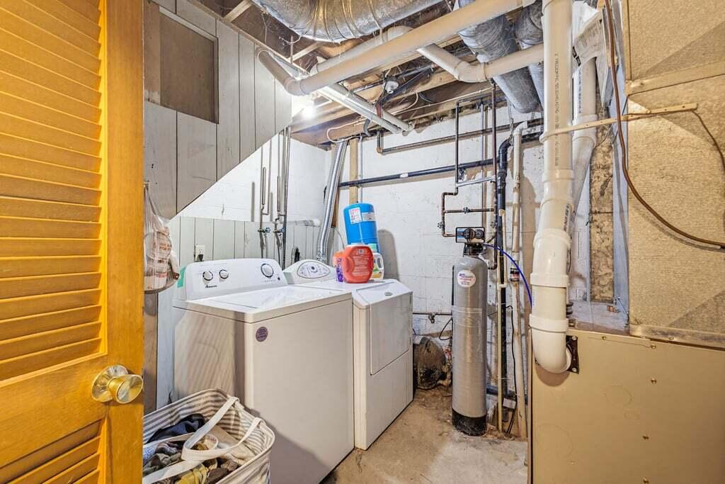 325 Summer Street Delavan, WI 53115 - Photo 37 of 42 Basement Laundry