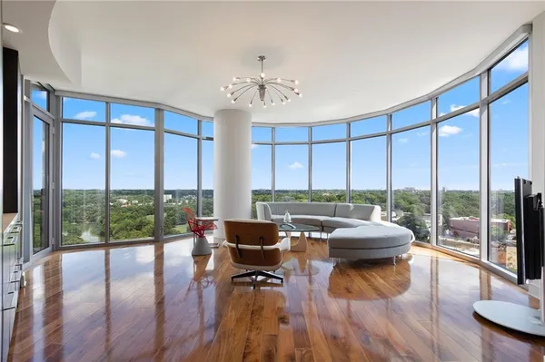 $7,500 | 222 12th Street Northeast, Unit 1806, Atlanta, GA 30309