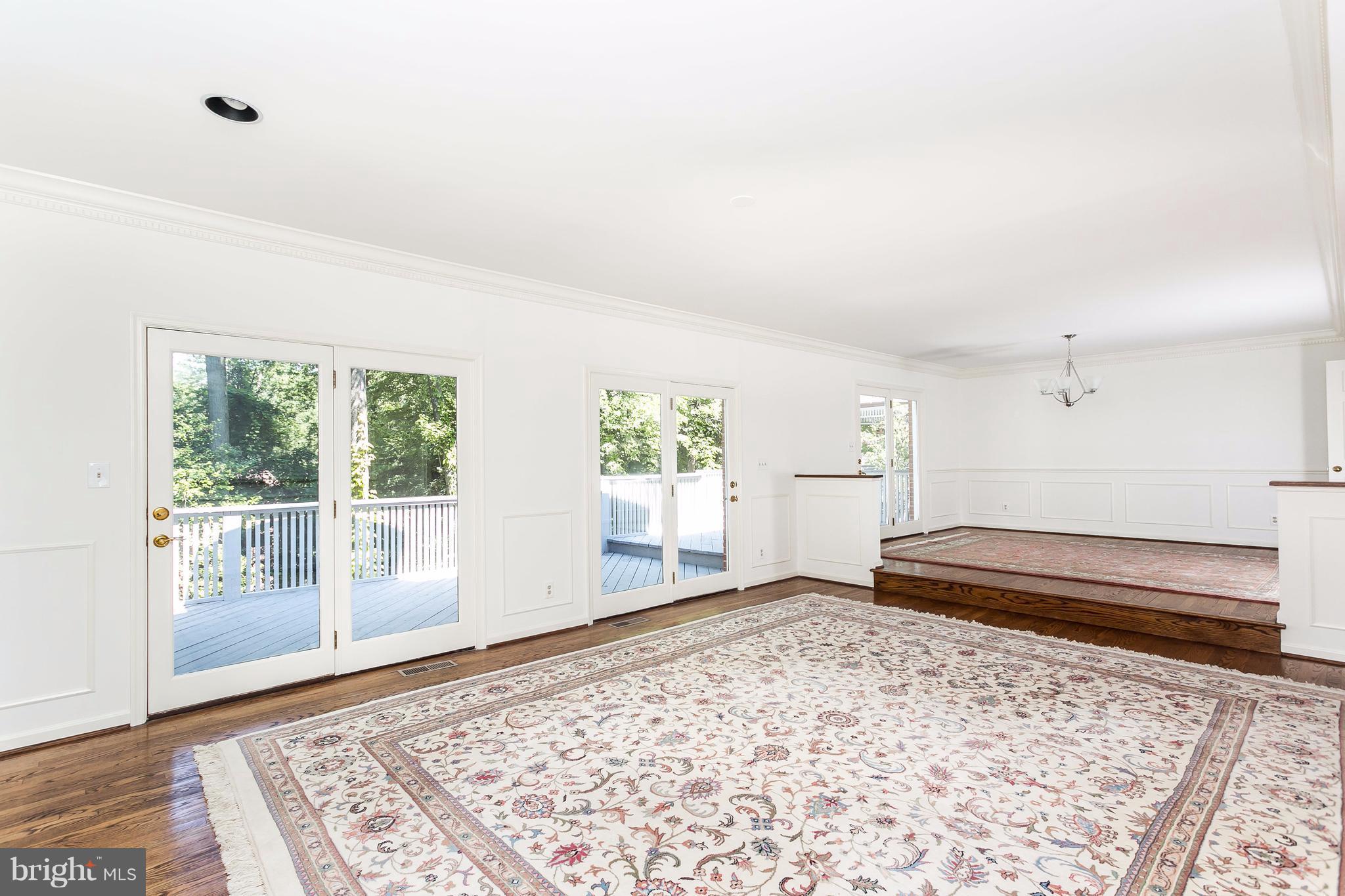 6 Johnson Mill Road Baltimore, MD 21204 - Photo 5 of 28 Living Room