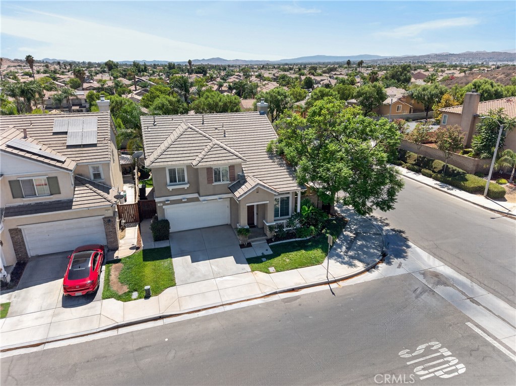 1205 Strand Way Perris, CA 92571 - Photo 5 of 60 Gallery Image 5