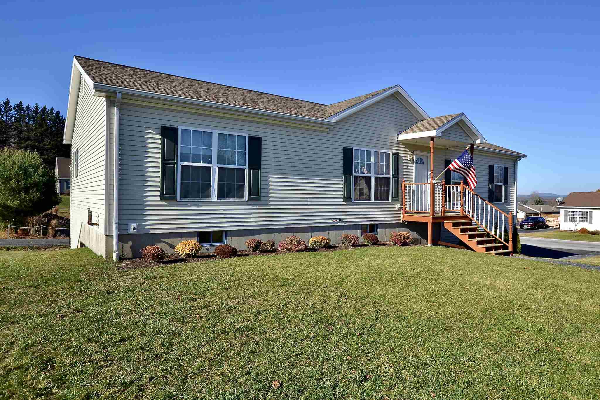 77 Country Way Barre, VT 05641 - Photo 2 of 34 Gallery Image 2
