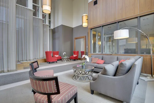 $335,000 | 168 6th Street East, Unit 2702, St. Paul, MN 55101