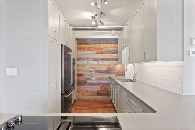 $335,000 | 168 6th Street East, Unit 2702, St. Paul, MN 55101