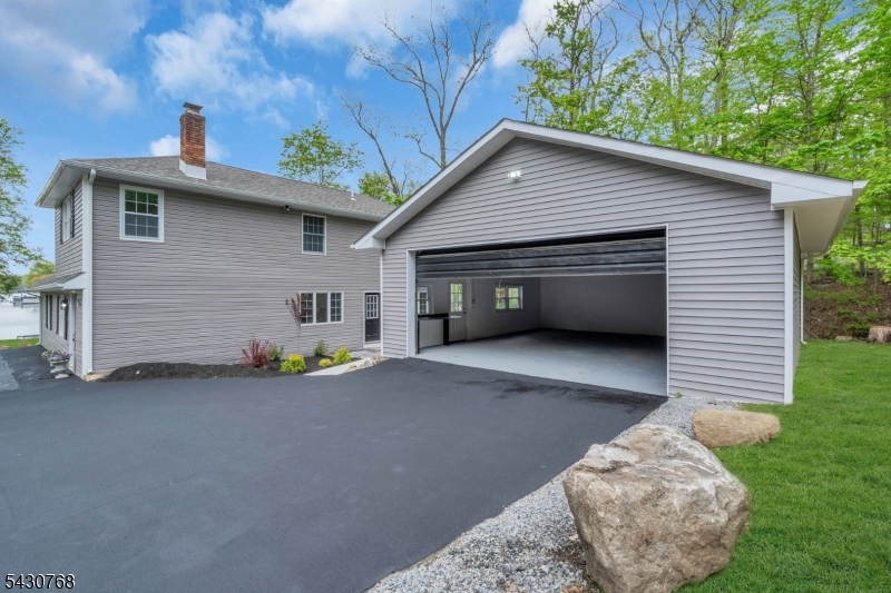 385 Maxim Drive Hopatcong, NJ 07821 - Photo 35 of 50