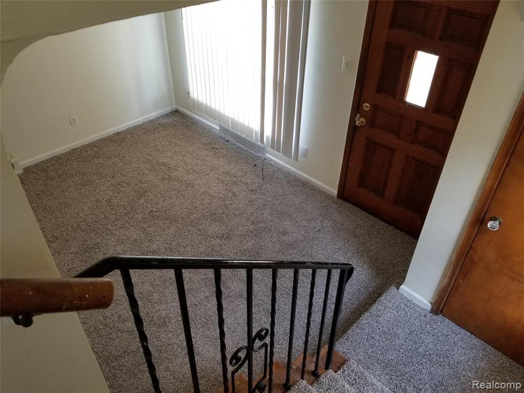 7305 Evergreen Road Detroit, MI 48228 - Photo 2 of 13