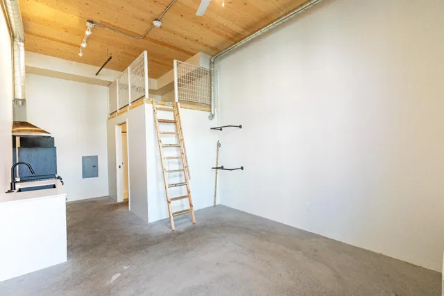 $20,000,000 | 820 S Street, Sacramento, CA 95811