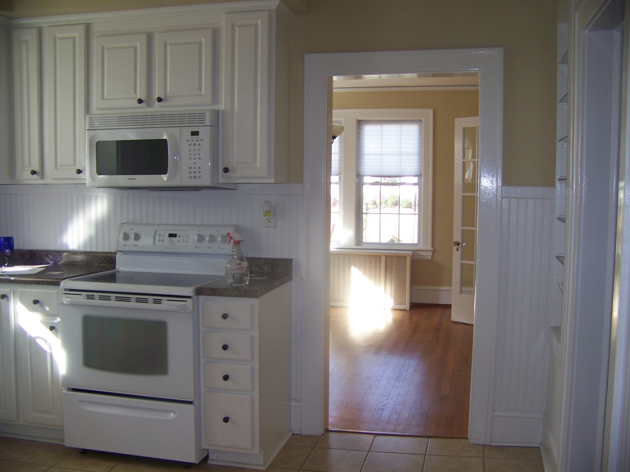 1712 Arlington Road Southwest Roanoke, VA 24015 - Photo 18 of 54 Doorway to Dining Room