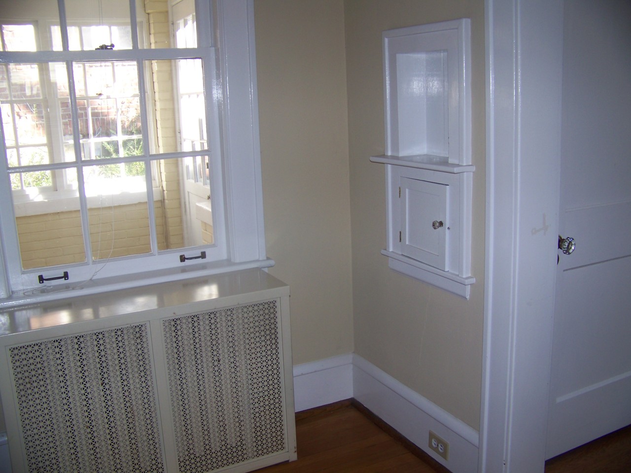 1712 Arlington Road Southwest Roanoke, VA 24015 - Photo 20 of 54 Living Room