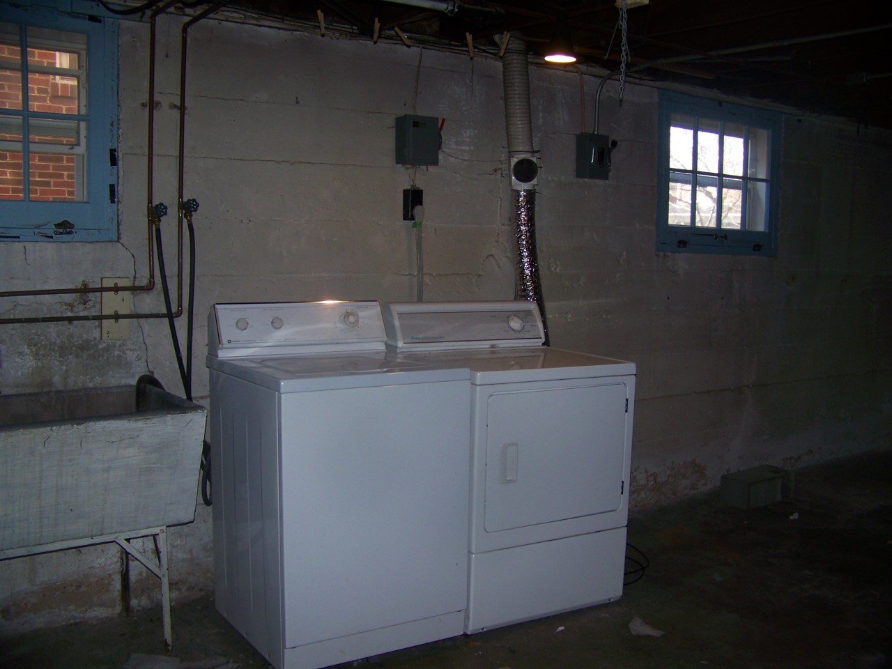 1712 Arlington Road Southwest Roanoke, VA 24015 - Photo 39 of 54 Washer and Dryer in Basement