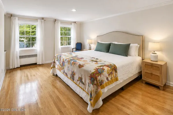 $2,350,000 | 64 Summit Road, Riverside, CT 06878