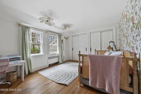 $2,350,000 | 64 Summit Road, Riverside, CT 06878